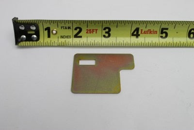 PLATE, MAST FLAP CLAMP