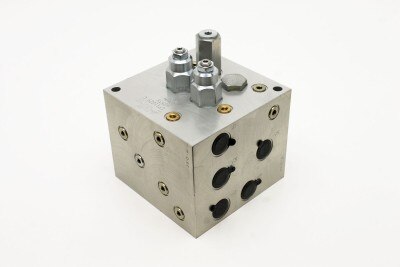 MANIFOLD,CHASSIS JACK
