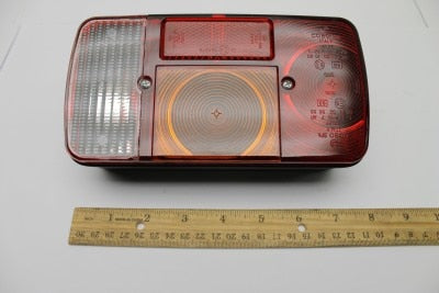 REAR RIGHT LIGHT