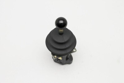 VALVE,4WAY PILOT CONTROL