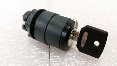 Skyjack : 3 Position Switch Key Out Fro Part No. 149605