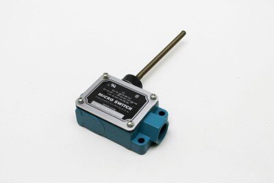 Terex : SWITCH, SPDT, LIMIT, SPRING, LH Part No. 416173TU