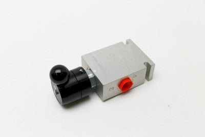 Terex : DIRECTIONAL CONTROL VALVE Part No. 451368TU