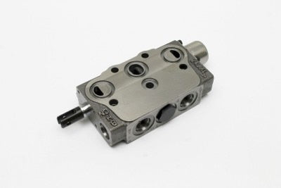 Terex : VLV SECTION V10 PARALLEL Part No. 456113TU