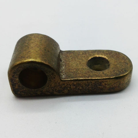 Terex : HINGE BRASS RH DRILLED HALF WAY. Part No. 89402TU